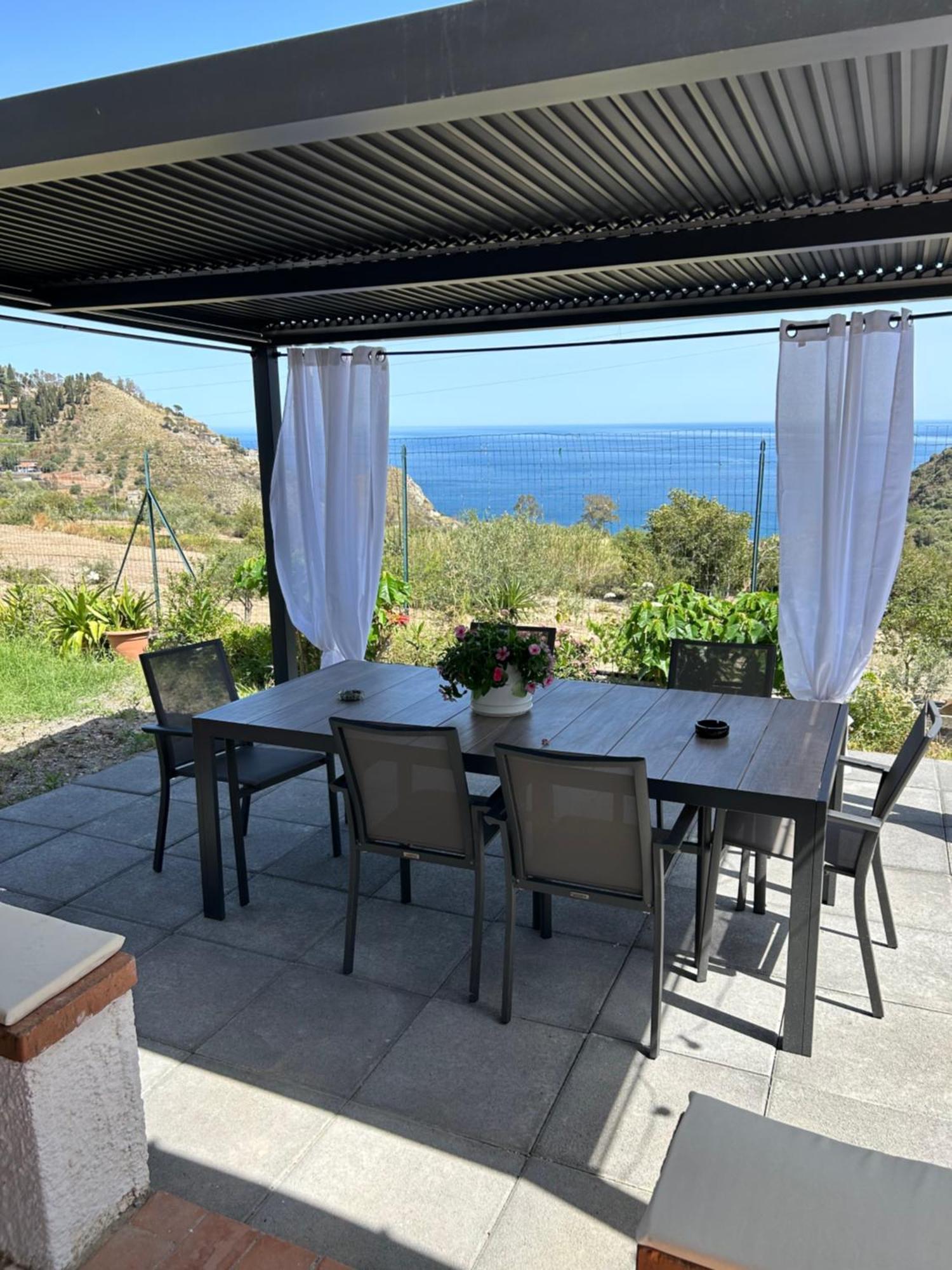 Holidaysora Taormina - Il Giardino Di Graziella المظهر الخارجي الصورة