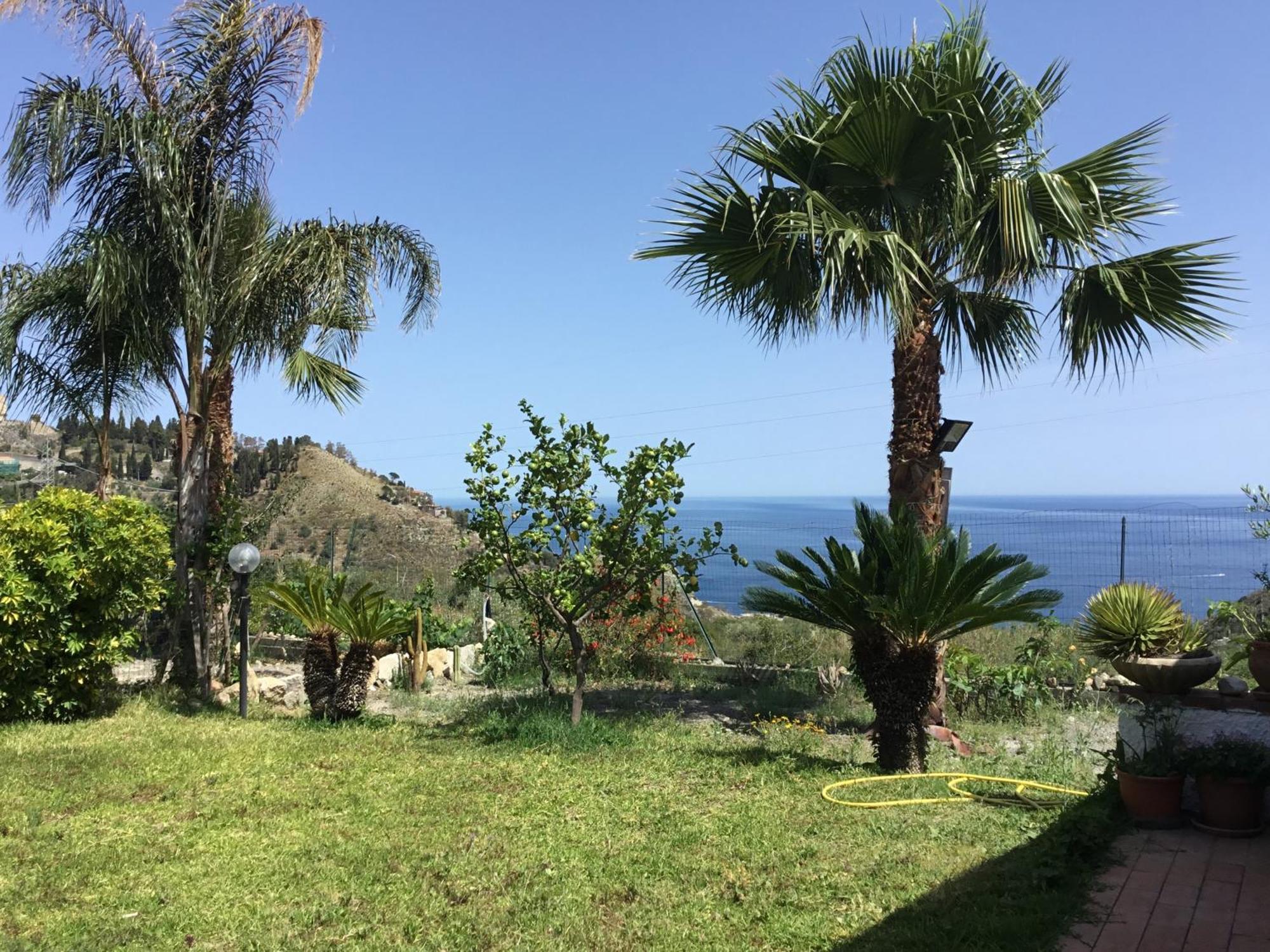 Holidaysora Taormina - Il Giardino Di Graziella المظهر الخارجي الصورة